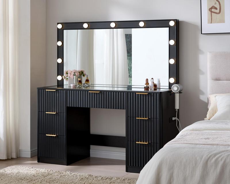 Vanity Desk with Lighted Mirror