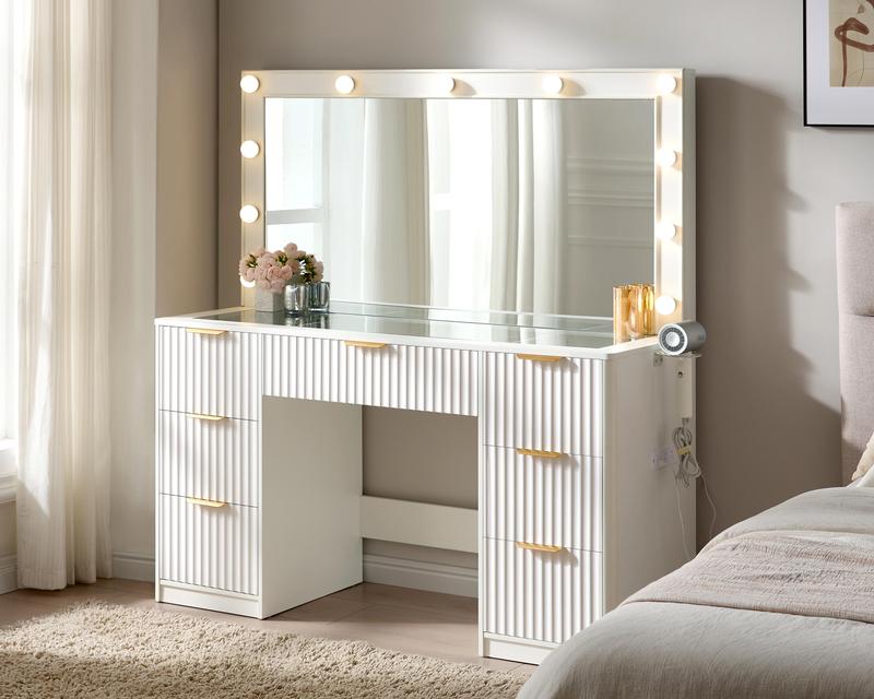 Vanity Desk with Lighted Mirror
